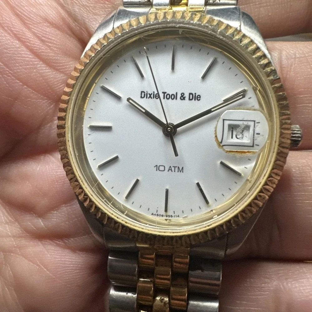Working Vtg Dixie Tool & Die Quartz Watch‎ 10 ATM Two Tone Date Mens Watch 35mm